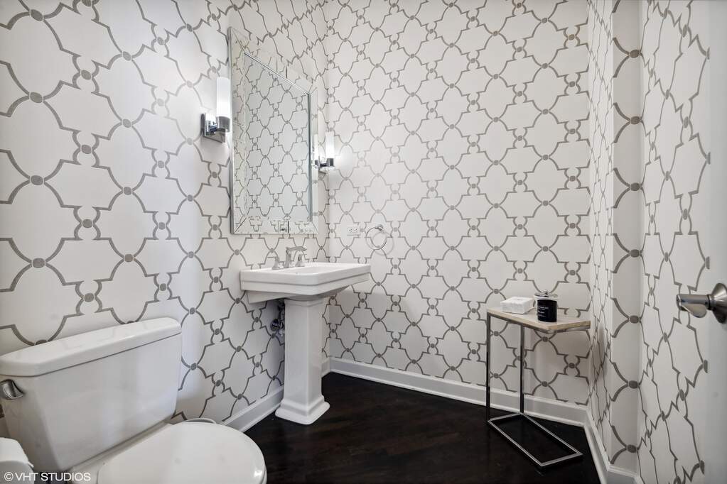Private full-floor residence detail at Park Tower