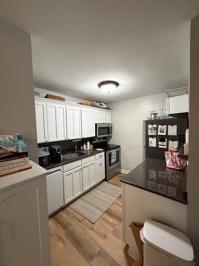 Designer kitchen and refined entertaining spaces