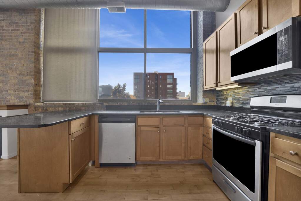 Designer kitchen and refined entertaining spaces