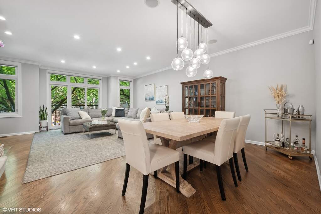 Luxury living space with panoramic Chicago views
