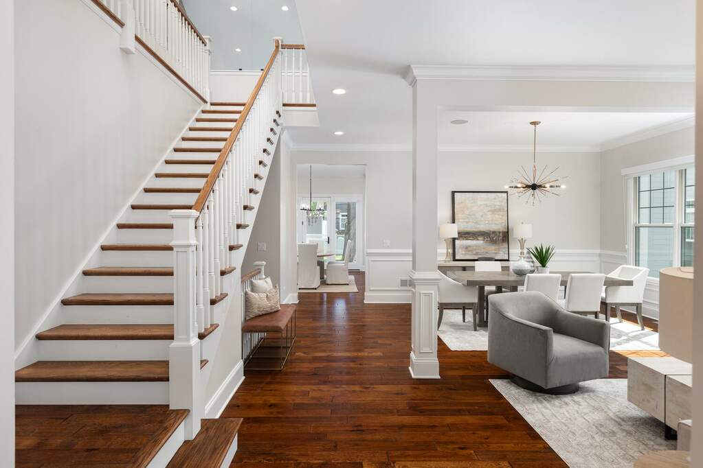 Designer kitchen and refined entertaining spaces