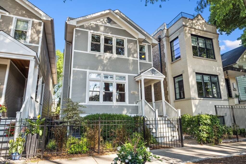 3627 N Marshfield Avenue property in Chicago