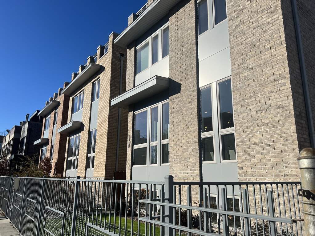 1838 W Race Avenue property in Chicago
