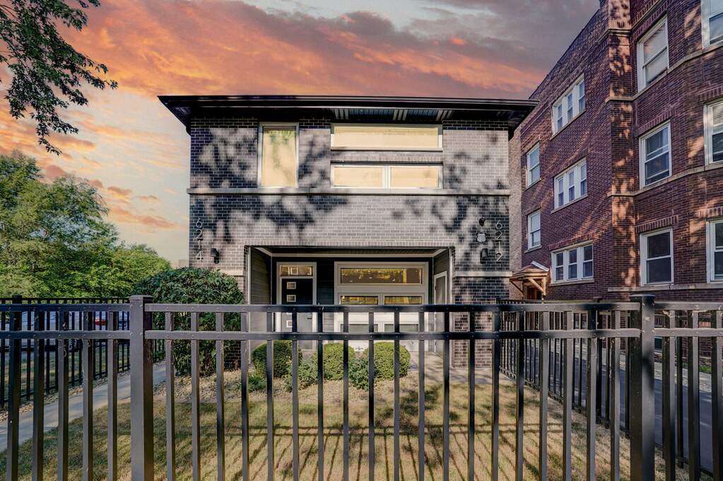 6212 S Greenwood Avenue #6212 property in Chicago