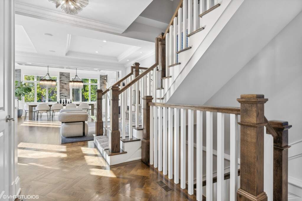 Private full-floor residence detail at Park Tower