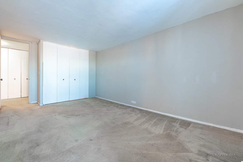 Private full-floor residence detail at Park Tower