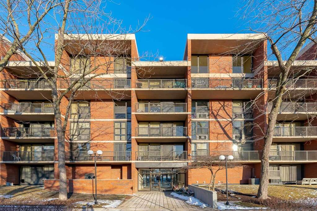 3021 S Michigan Avenue #410 property in Chicago