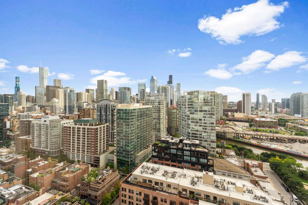 Penthouse bedroom suite overlooking Chicago
