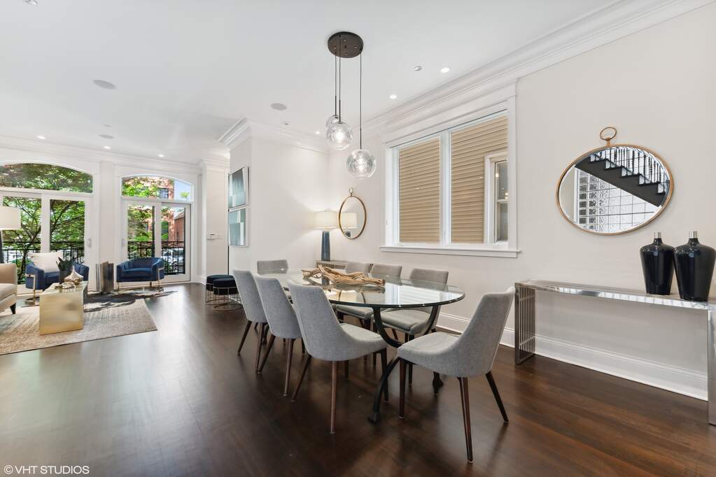 Luxury living space with panoramic Chicago views