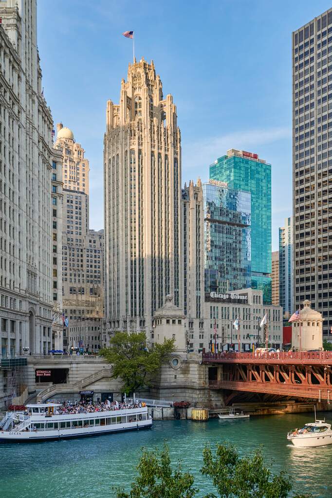 435 N Michigan Avenue #1009 property in Chicago