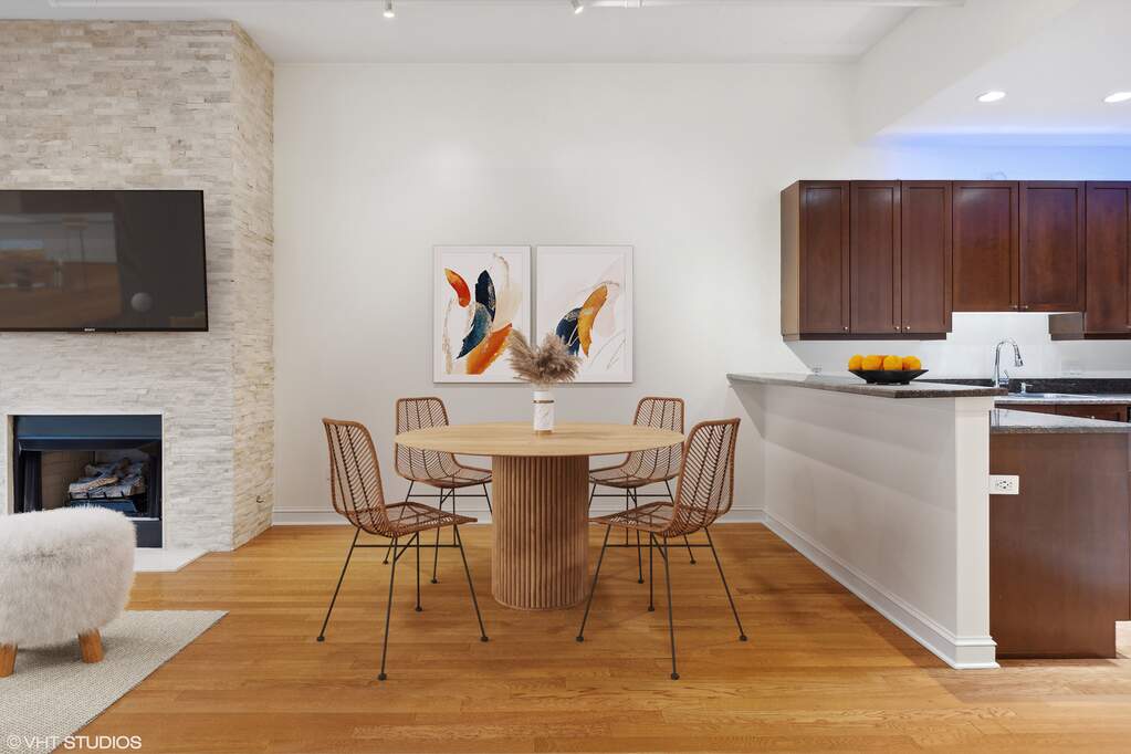 Private full-floor residence detail at Park Tower