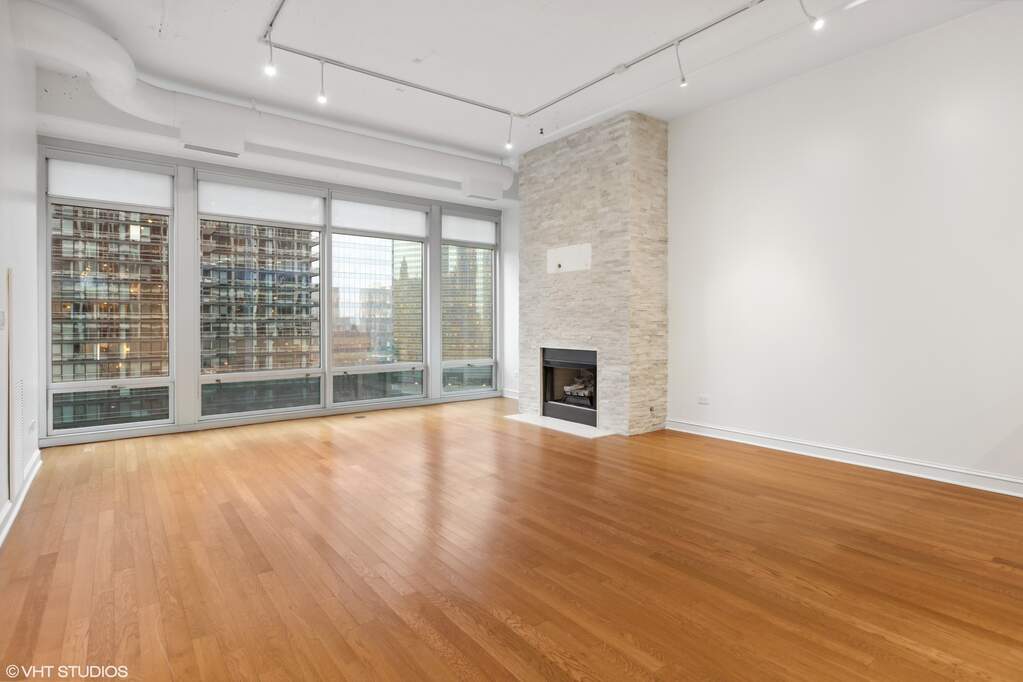 Luxury living space with panoramic Chicago views