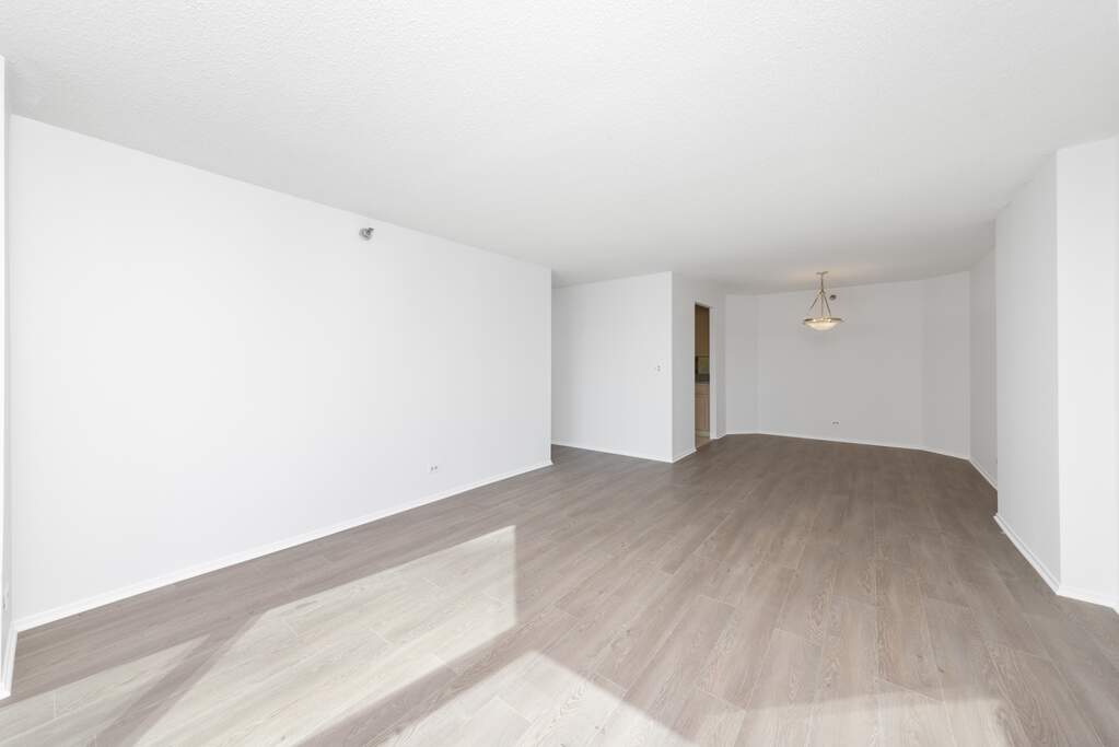 Private full-floor residence detail at Park Tower
