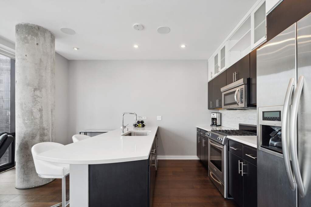 Private full-floor residence detail at Park Tower