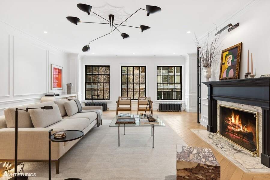 Luxury living space with panoramic Chicago views