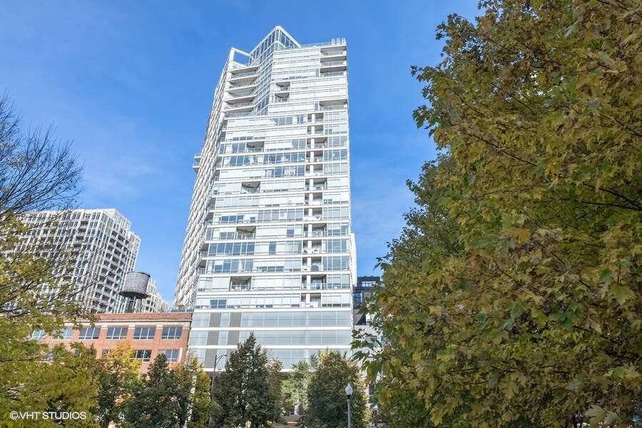 510 W Erie Street #807 property in Chicago