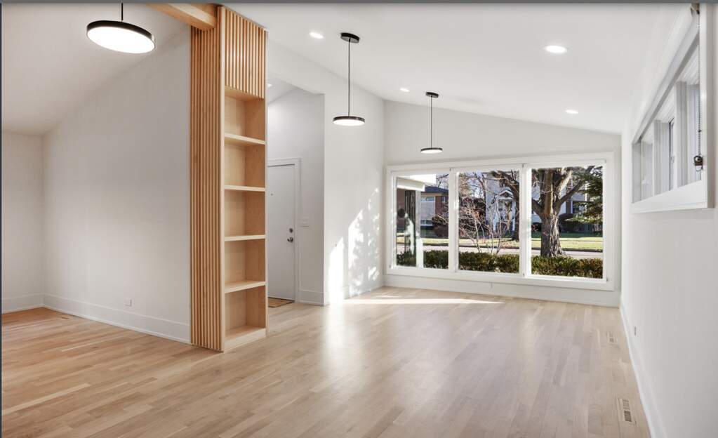 Luxury living space with panoramic Chicago views