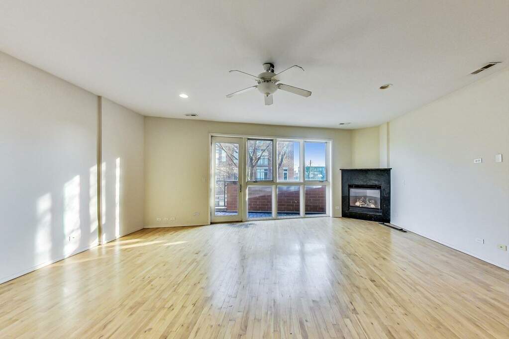 Private full-floor residence detail at Park Tower