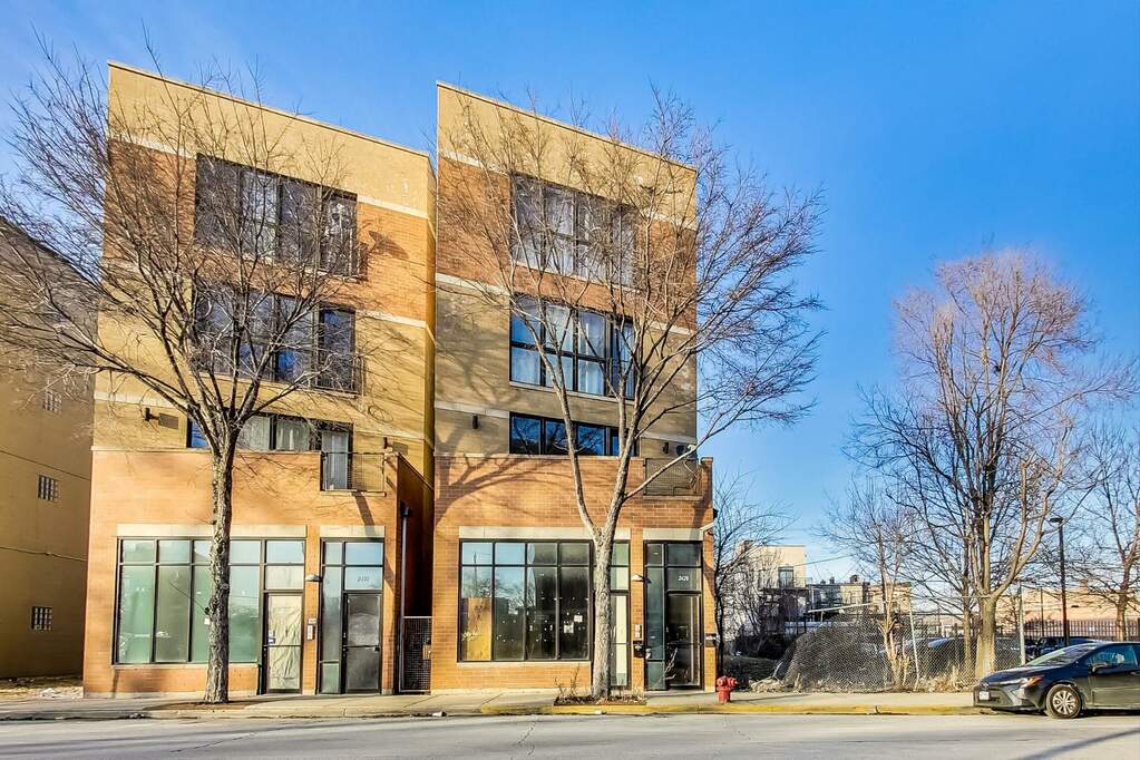 Luxury living space with panoramic Chicago views