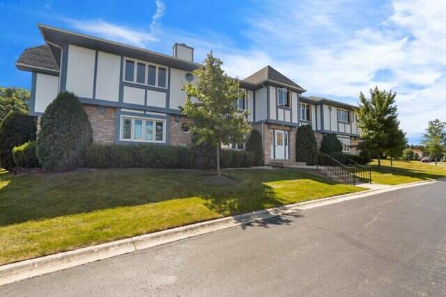 13 Saint Moritz Drive #201 property in Palos Park