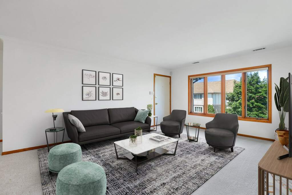 Luxury living space with panoramic Chicago views