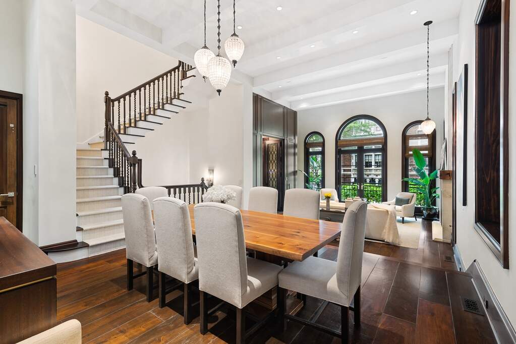 Luxury living space with panoramic Chicago views