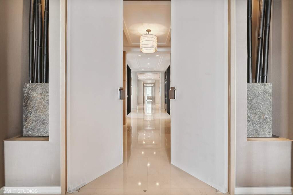 Luxury living space with panoramic Chicago views