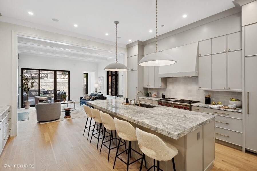 Private full-floor residence detail at Park Tower