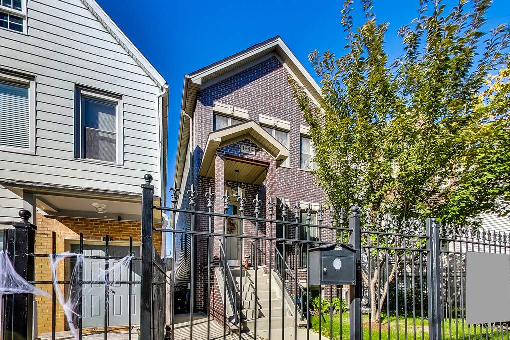 1644 N Campbell Avenue property in Chicago