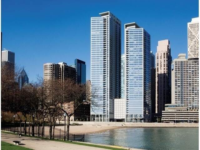 600 N Lake Shore Drive #612 property in Chicago
