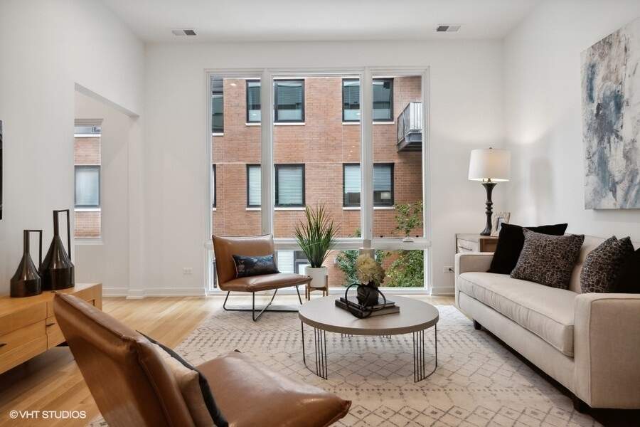 Private full-floor residence detail at Park Tower
