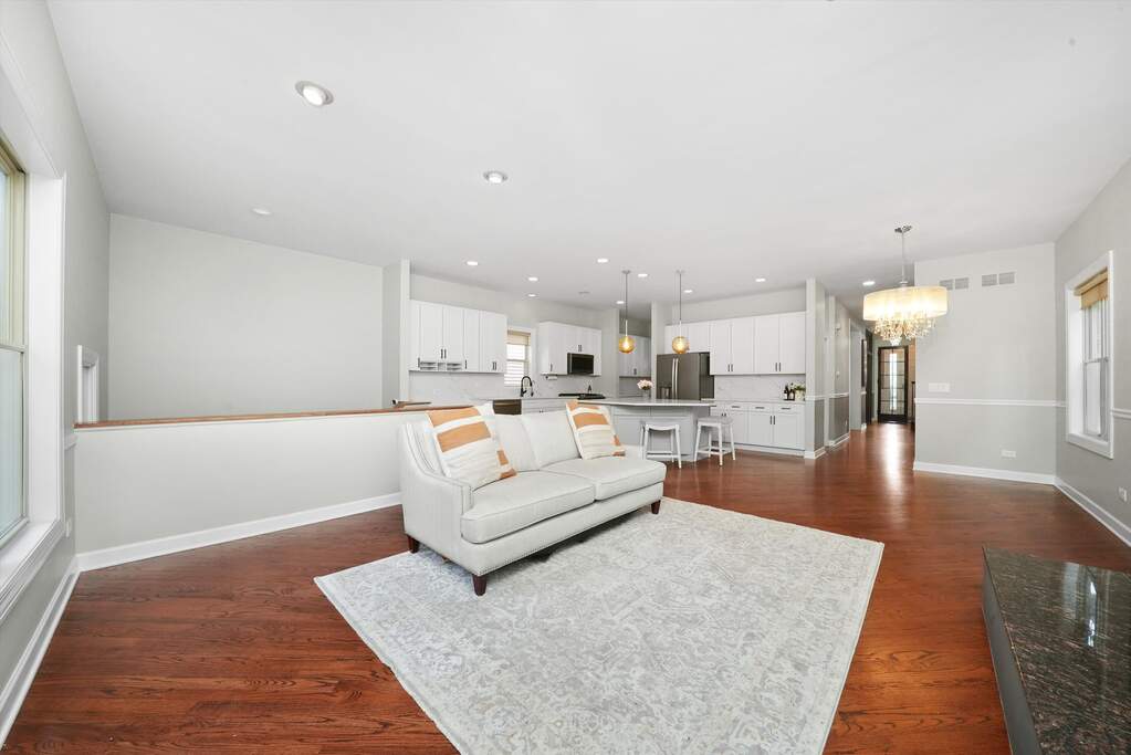 Luxury living space with panoramic Chicago views