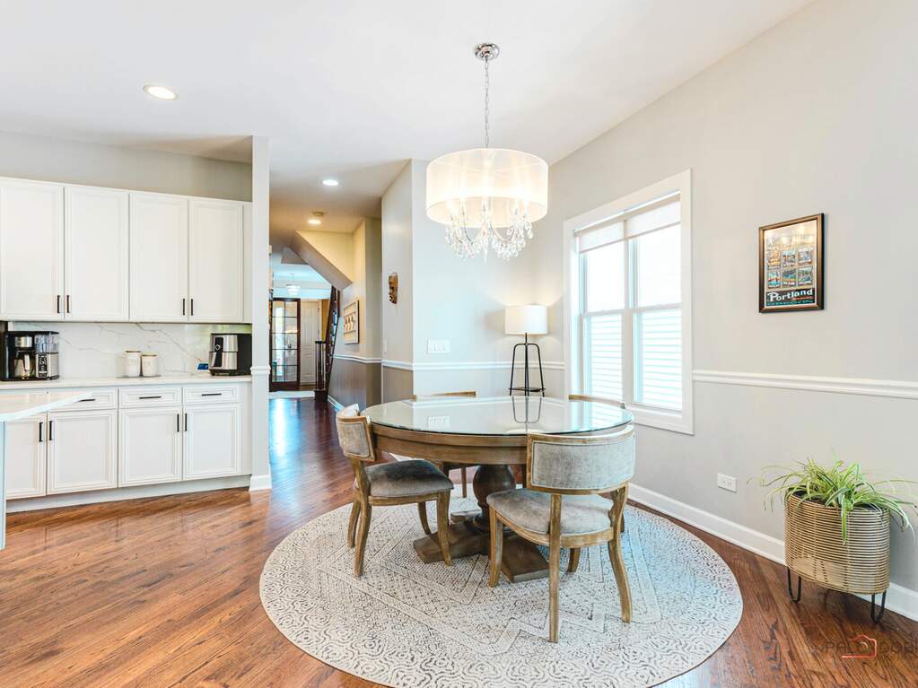 Designer kitchen and refined entertaining spaces