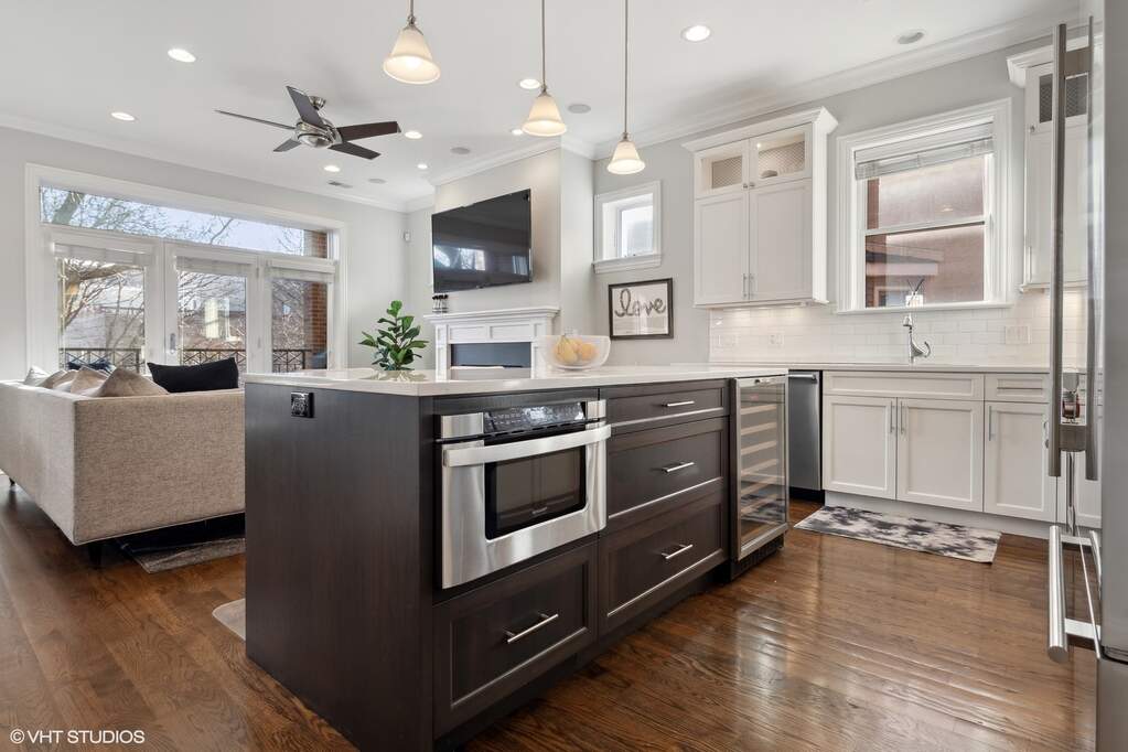Park Tower penthouse interior at 800 North Michigan Avenue