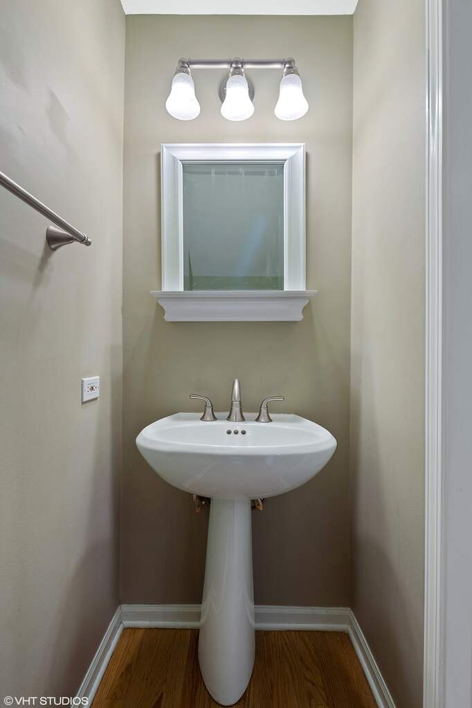Private full-floor residence detail at Park Tower