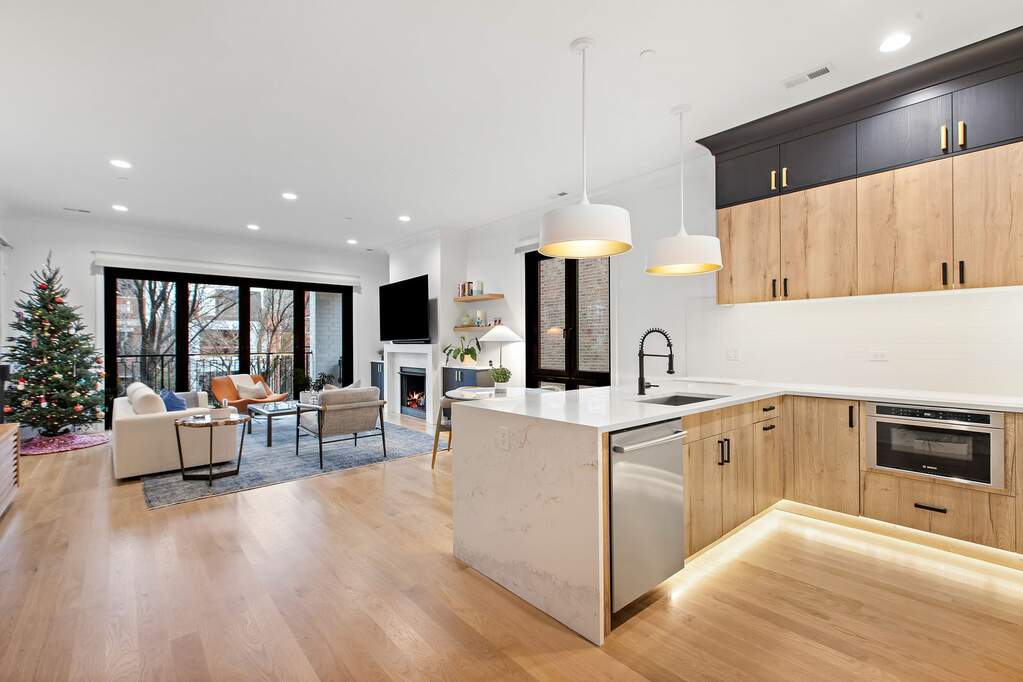 Luxury living space with panoramic Chicago views