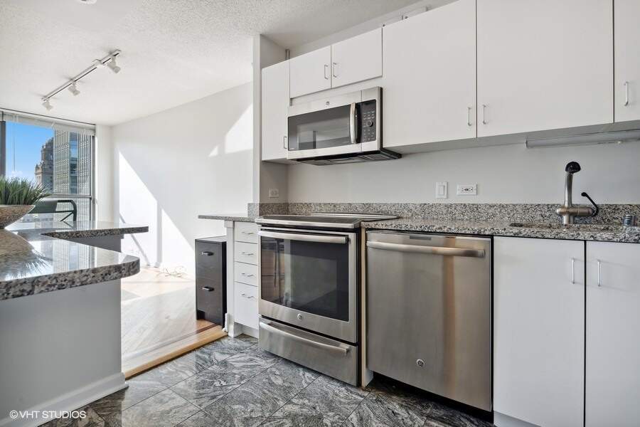 Private full-floor residence detail at Park Tower