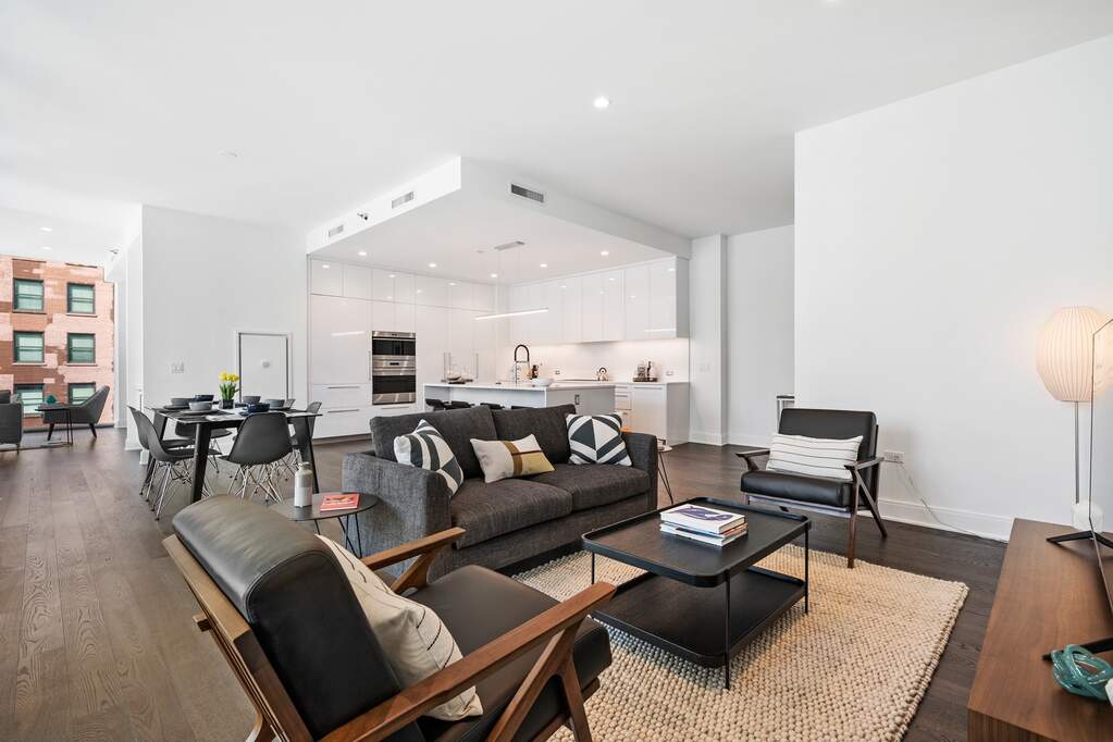 Designer kitchen and refined entertaining spaces