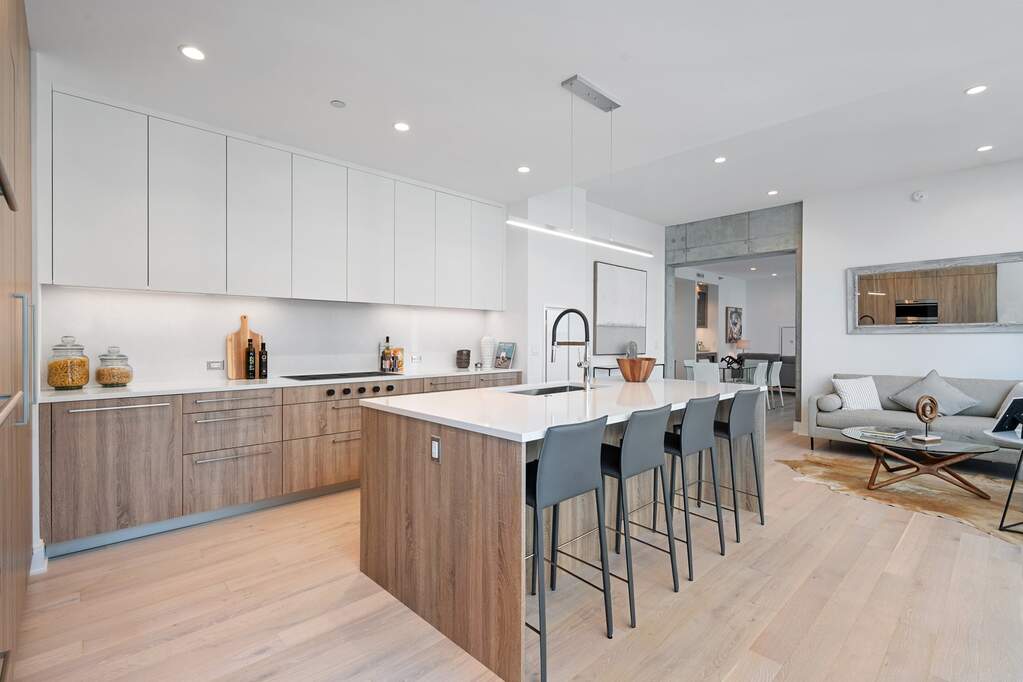 Private full-floor residence detail at Park Tower