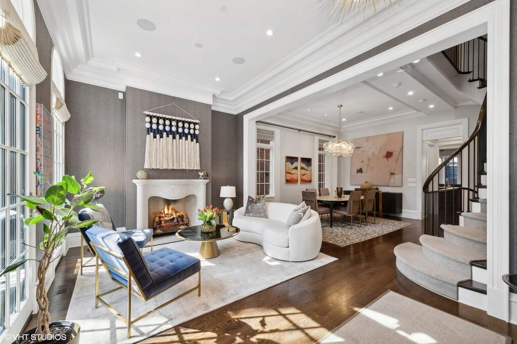 Luxury living space with panoramic Chicago views