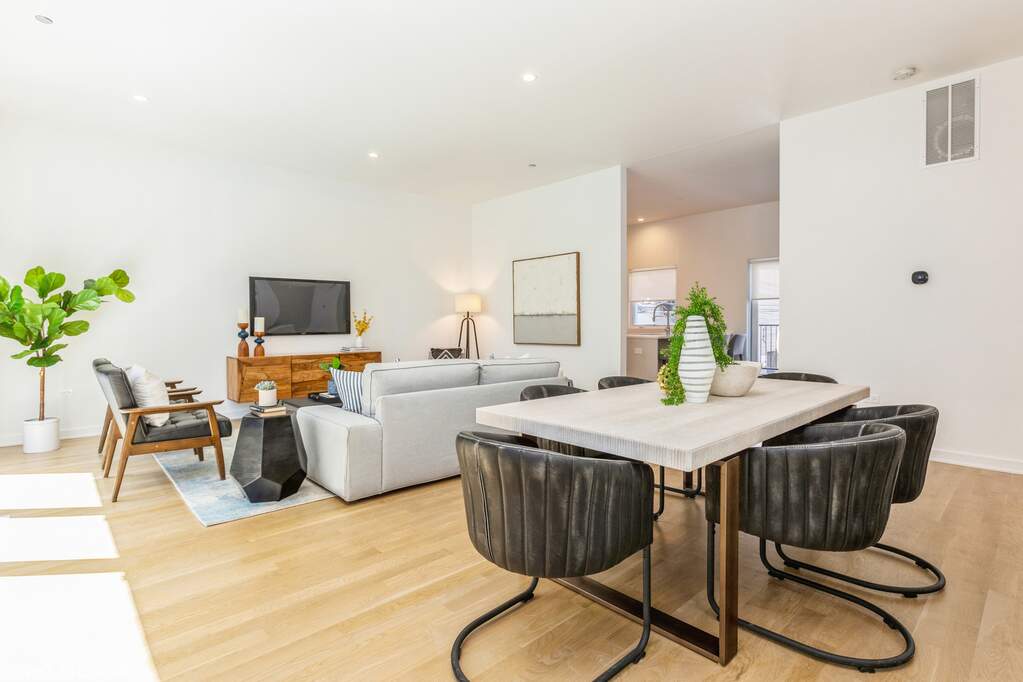 Private full-floor residence detail at Park Tower