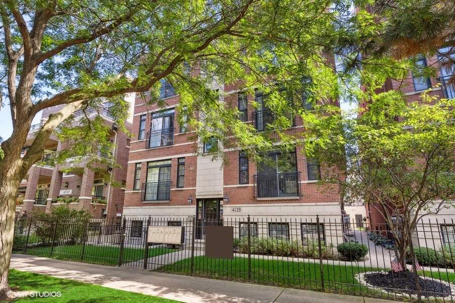 4129 N Kenmore Avenue #1S property in Chicago