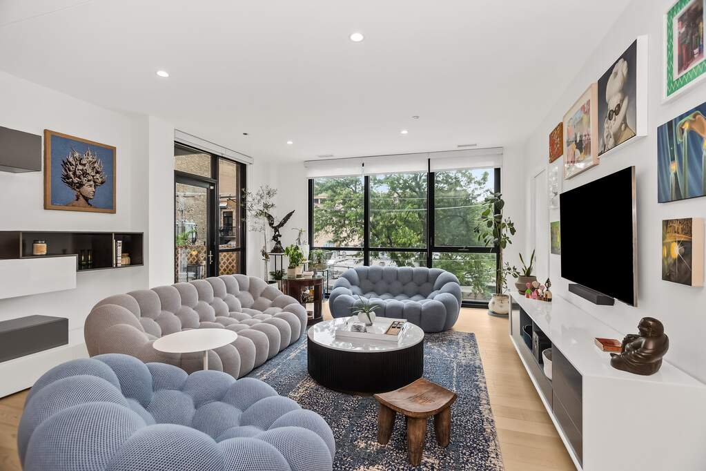 Luxury living space with panoramic Chicago views