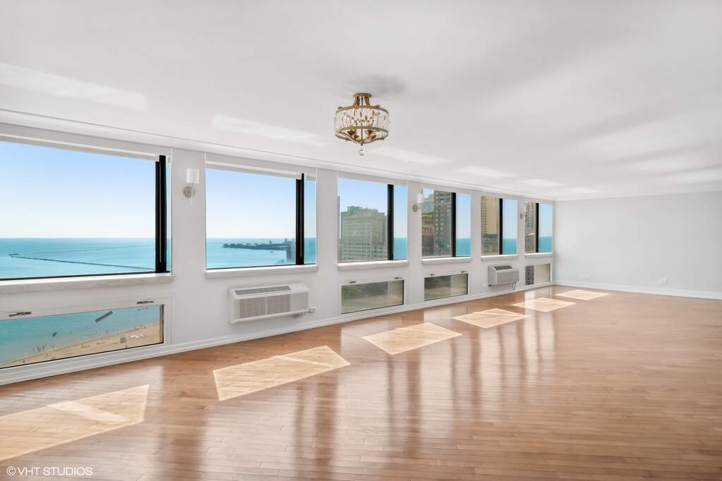 Luxury living space with panoramic Chicago views