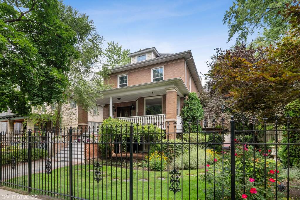 3903 N Monticello Avenue property in Chicago