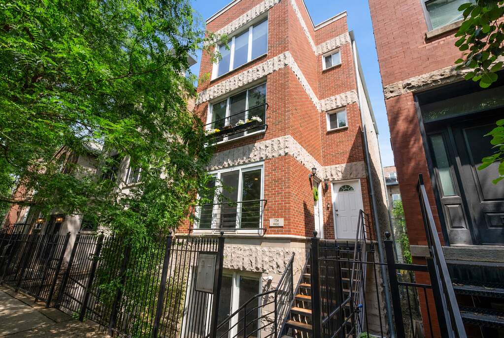 1734 W Pierce Avenue #1 property in Chicago