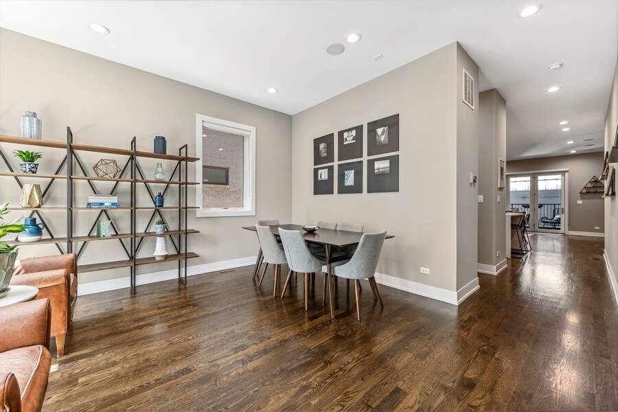 Luxury living space with panoramic Chicago views