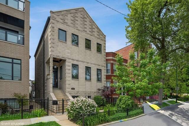 3830 N Racine Avenue property in Chicago