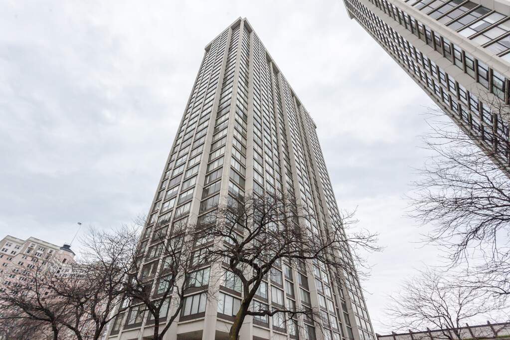 5455 N Sheridan Road #3307 property in Chicago