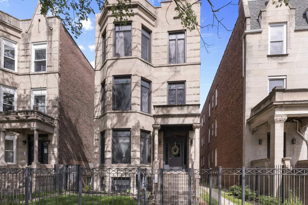 6409 S Maryland Avenue #1 property in Chicago